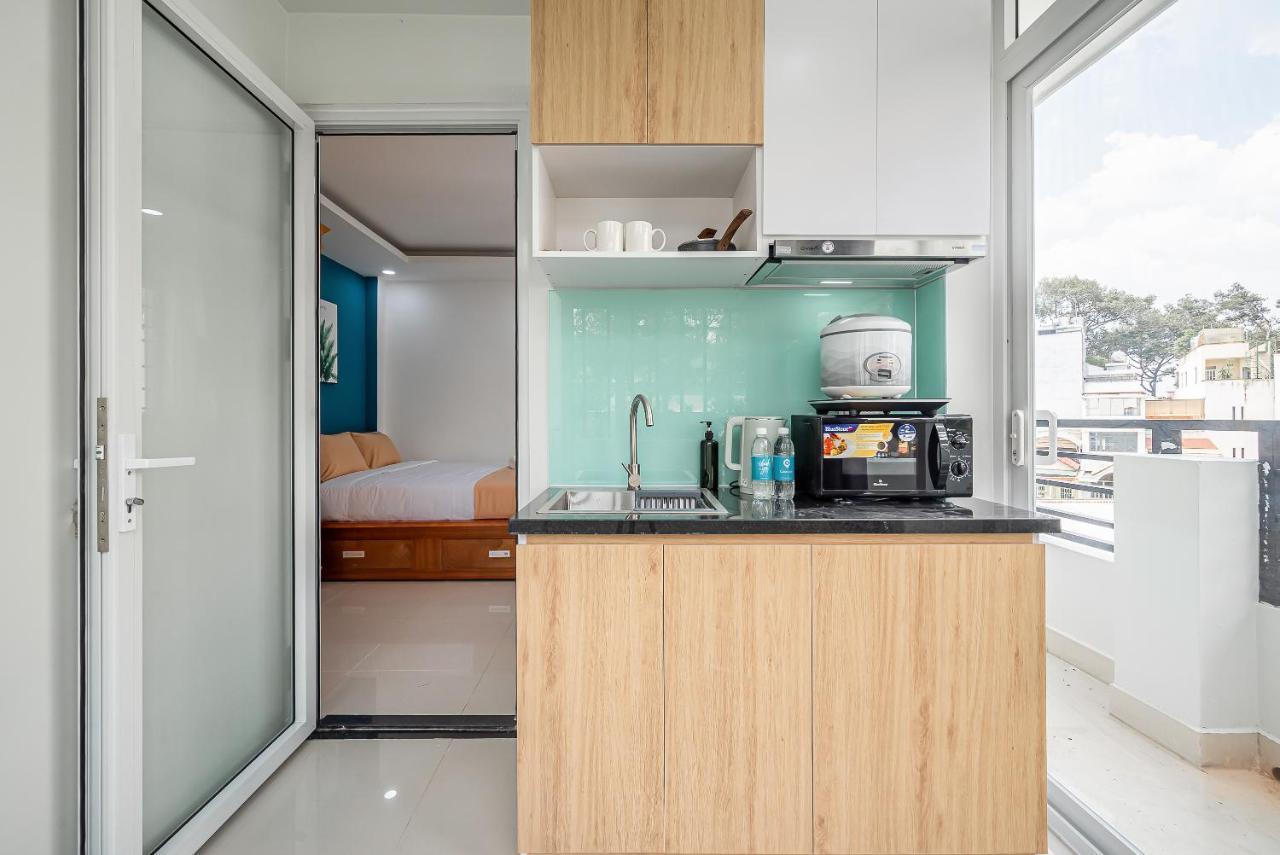 Cozrum Homes - Retro House Хошимин Экстерьер фото